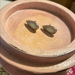Vintage Elegant Silver Tone and Cream Teardrop Earrings